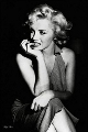 Marilyn Monroe - Sitting